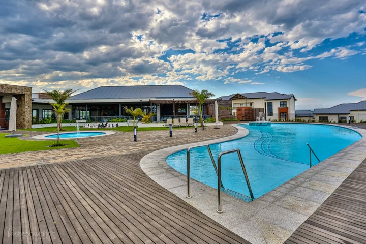 Modern Digital Nomad Haven: Luxury Ballito - 10