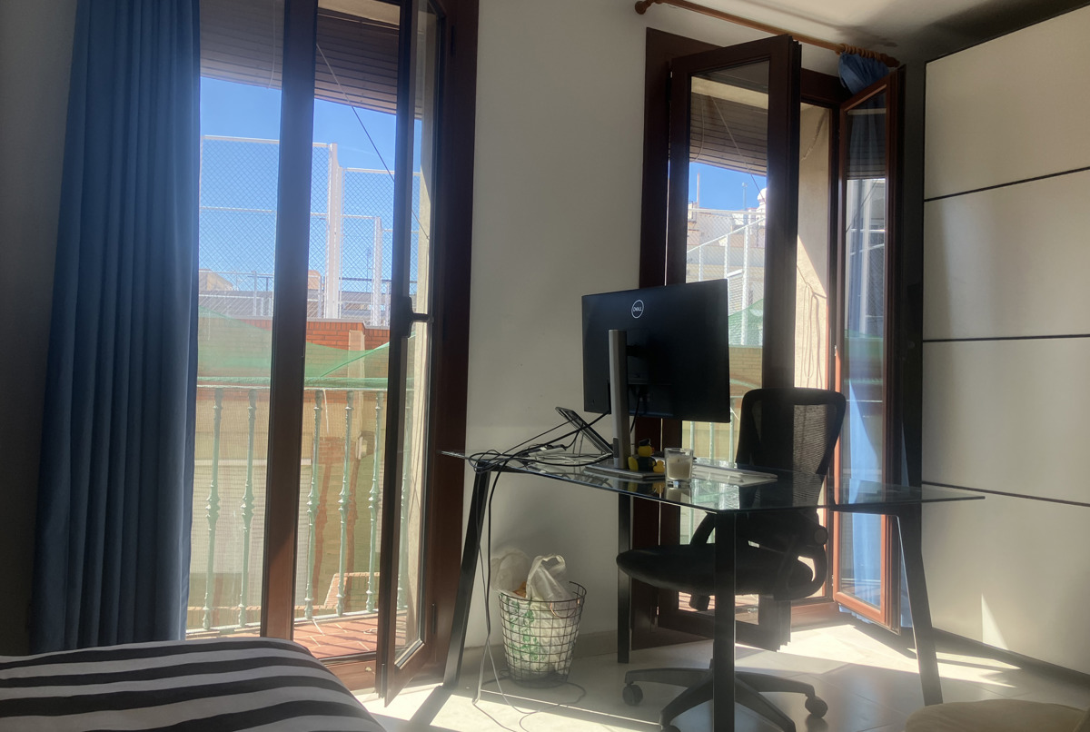 Sun-Drenched Gem in the Heart of Vibrant Gràcia