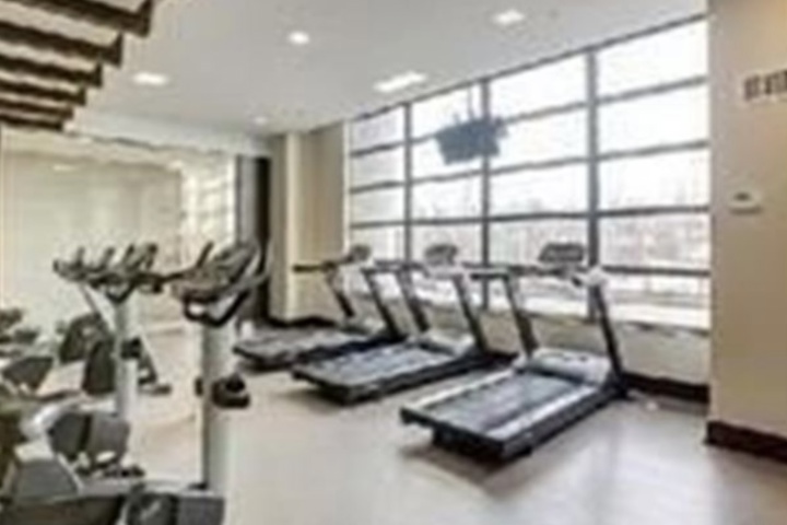 Modern Condo w/amenities - midtown toronto - 8