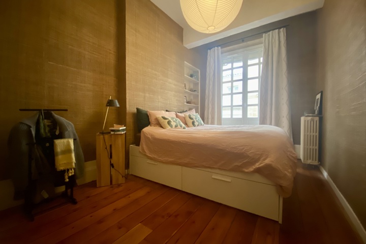 Elegant 90m² Apartment in Historic Center of Borde - 6