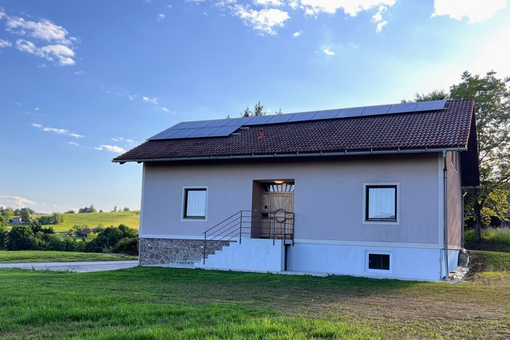 Cozy Apartment with Terrace & Nature Views - 3