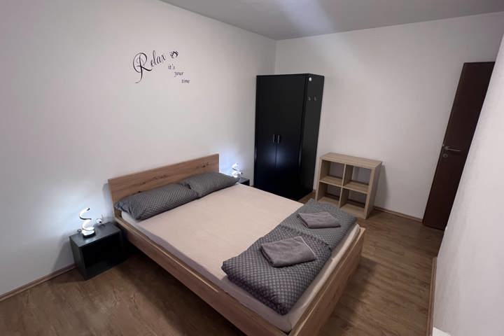 Cozy Apartment with Terrace & Nature Views - 4