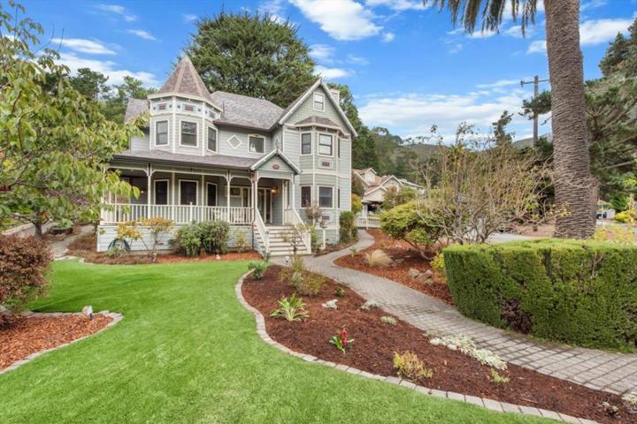 Beautiful home in beach town 10 mins from San Fran - 1