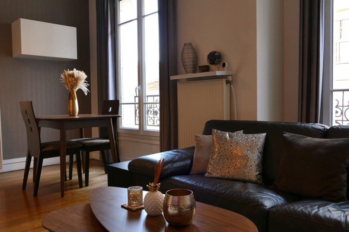 Charming Parisian Apartment: Bright and Cozy - 1