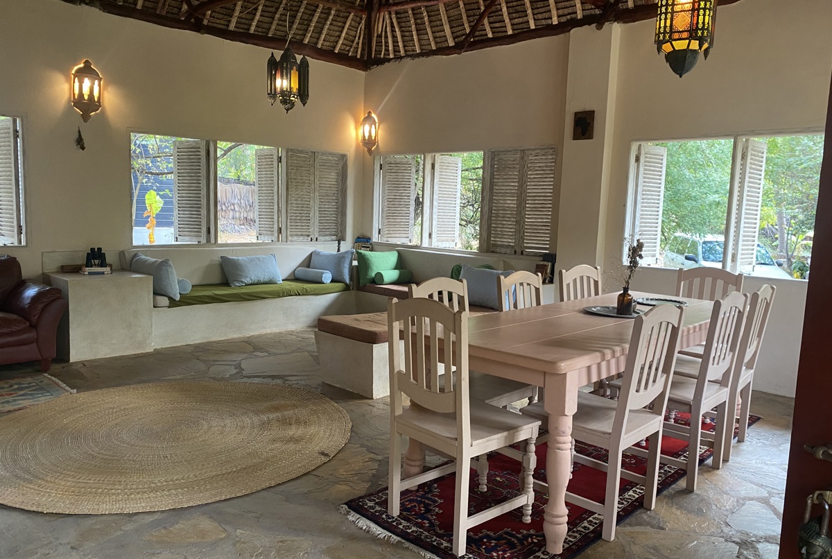 Om House