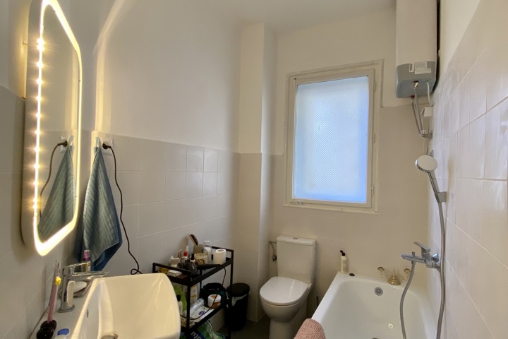 Quite, bright and cozy city central - 2