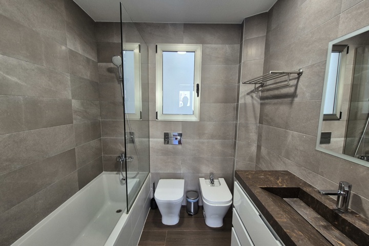 Modern stylish apartment in Valencia city centre - 9