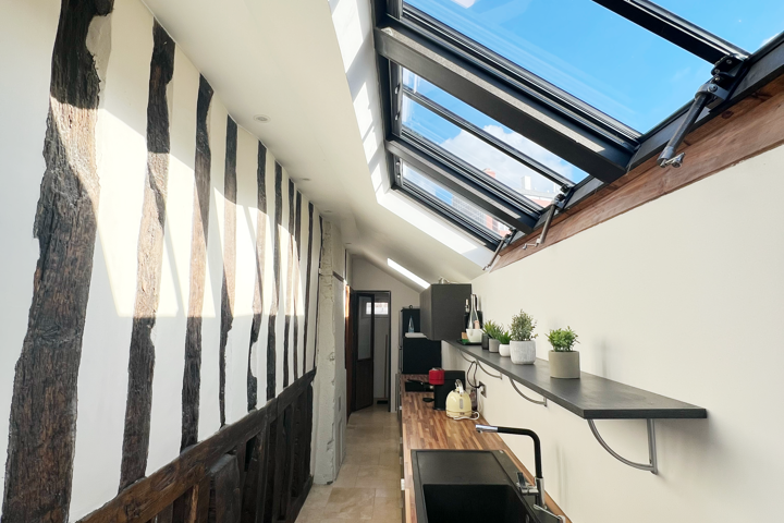 Medieval Soul: Charming Duplex in the Heart of Le - 3