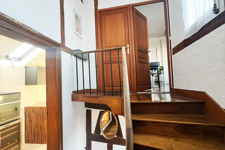 Medieval Soul: Charming Duplex in the Heart of Le - 4