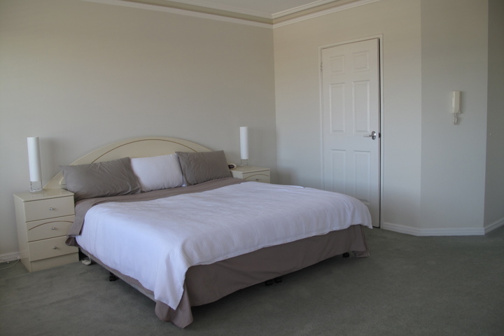 Smart 2 storey home in trendy city edge location - 7