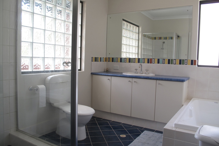 Smart 2 storey home in trendy city edge location - 10