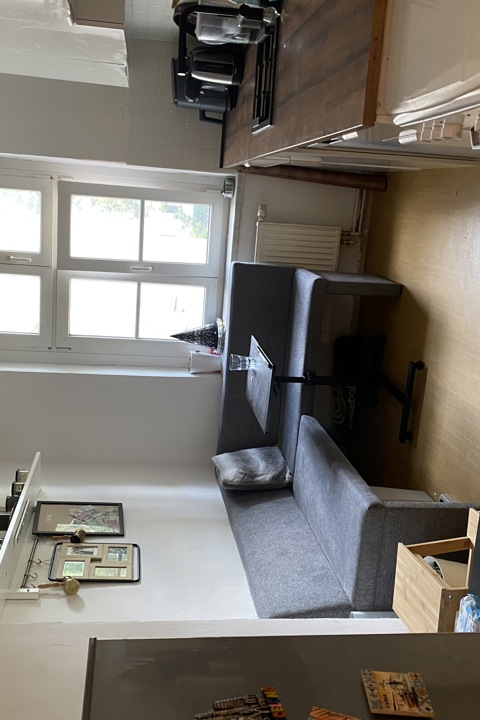 Bright & Cozy Living Space - 2