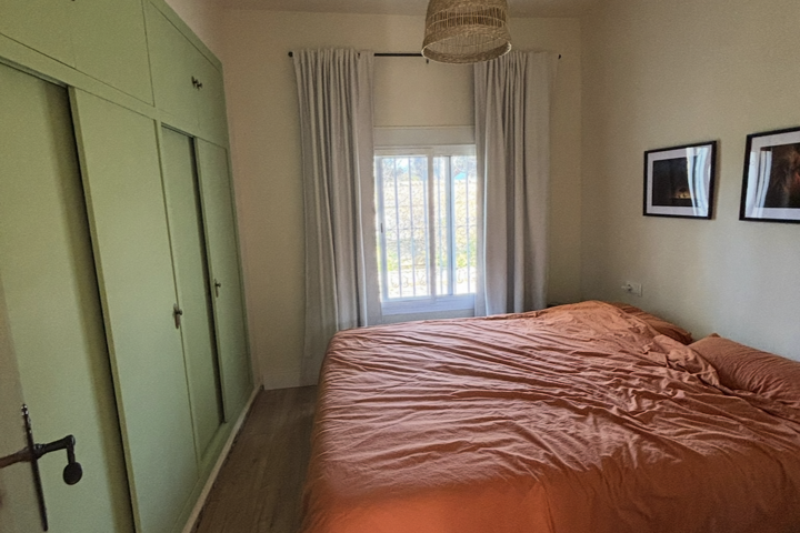 Unique house with botanical garden, pool and views - 3