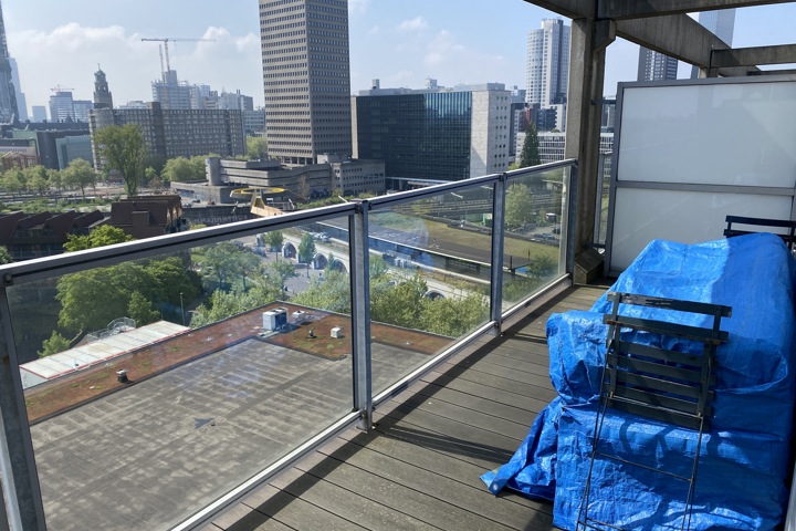 Beautiful Top Floor in Creative District - 5