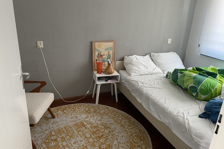 Beautiful Top Floor in Creative District - 10