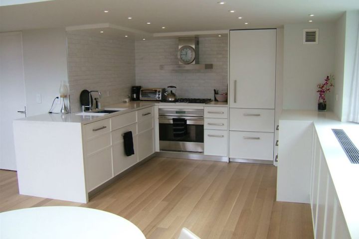 Beautiful Fully-Equipped Apt. in Best NYC Location - 2