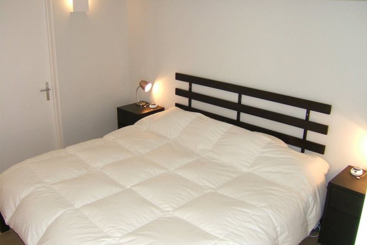 Beautiful Fully-Equipped Apt. in Best NYC Location - 4