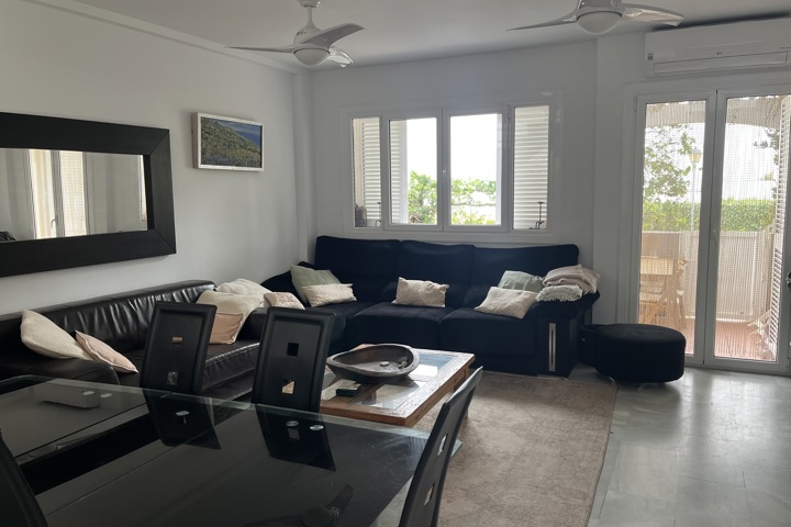 3 Bed duplex 200m from the beach - 3