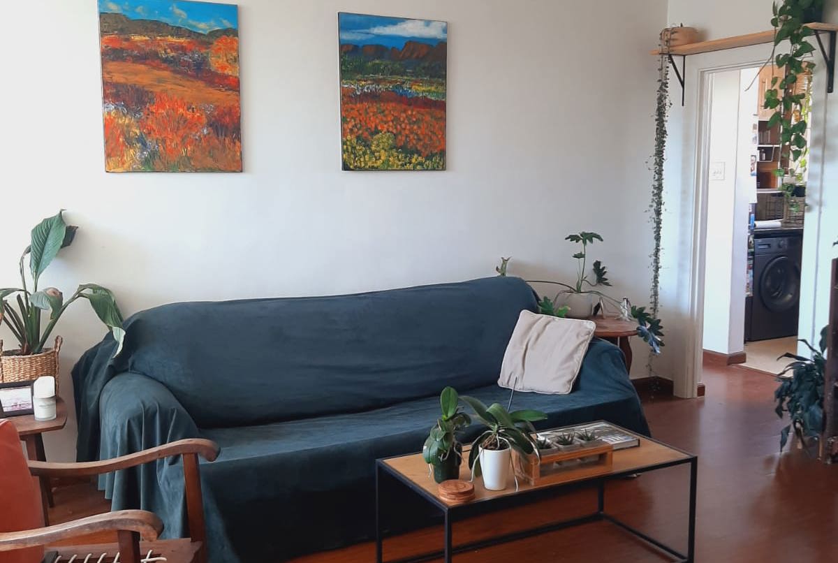 Sunny Sea Point flat