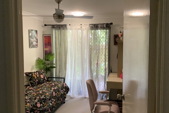 Courtyard 2BR Apartment - 2