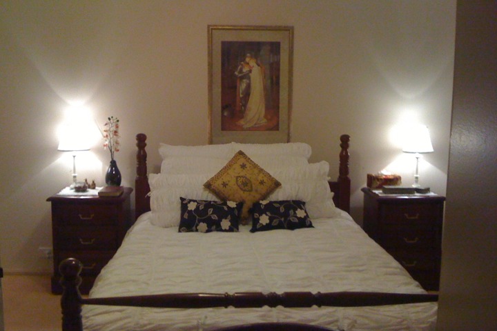 Courtyard 2BR Apartment - 6