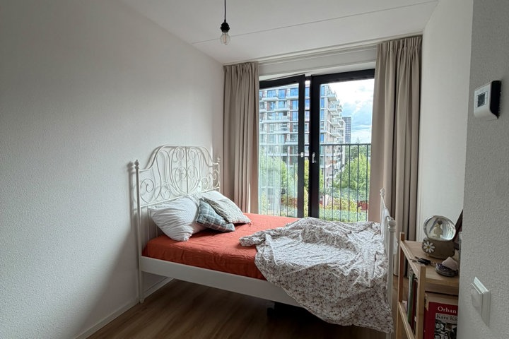 Cozy 1-bedroom in Amsterdam, near metro & tram - 1