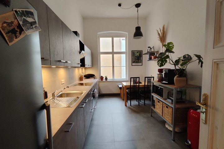 Spacious flat under monument protection in Berlin - 4