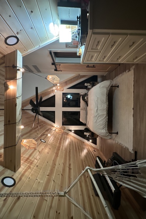 Cozy Black A Frame tucked in the woods - 5