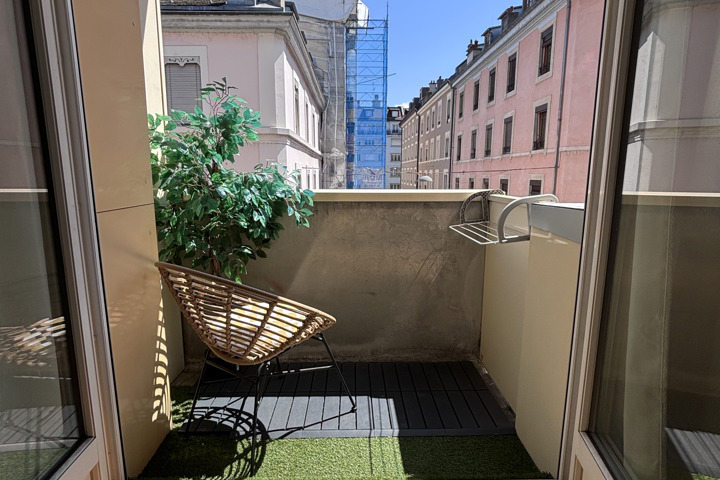 Cozy studio in vibrant Eaux-Vives, Geneva - 3