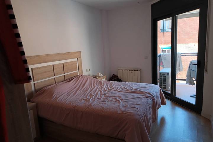 3BR flat with 2 Workspaces and FastWiFi near beach - 3