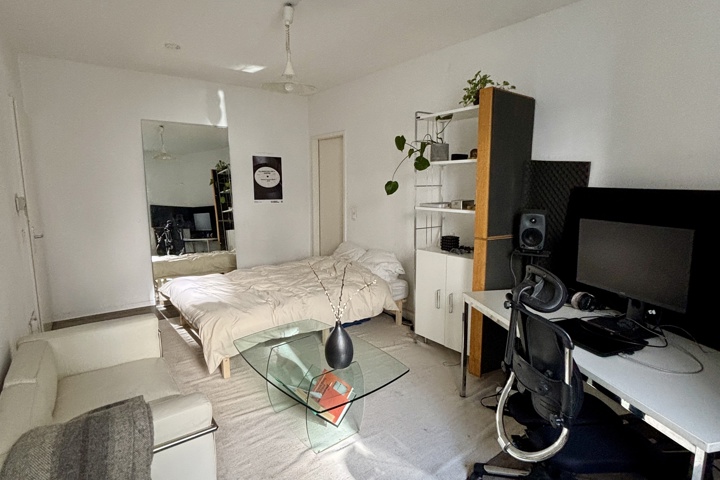 Cute stylish studio in great location - 1