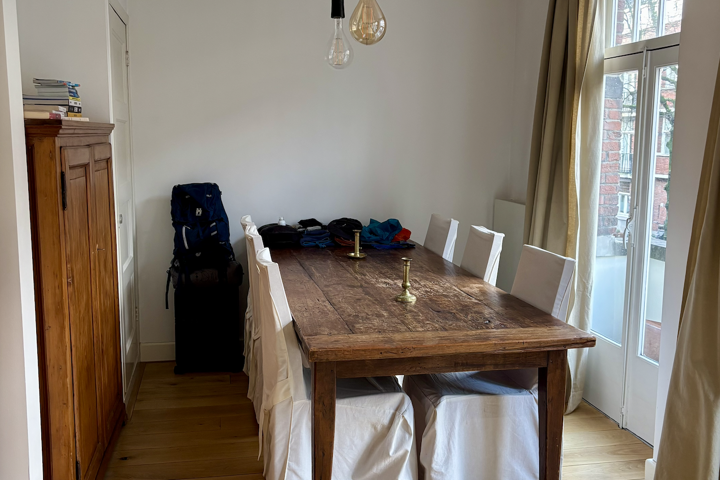 Bright and calm Amsterdam apartment - 1