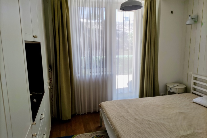 City center retreat with large terrace - 2
