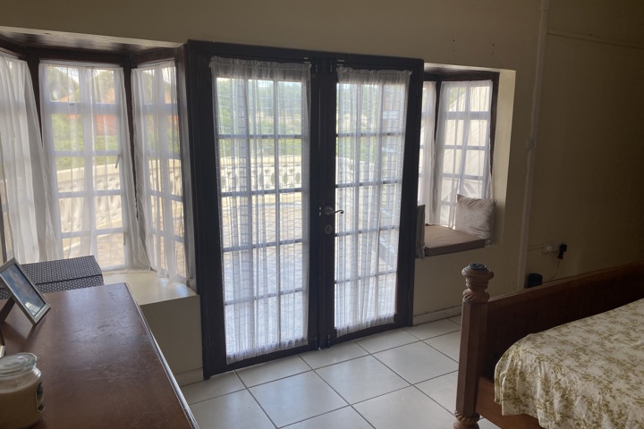 Detached private residence close to Rodney Bay - 4