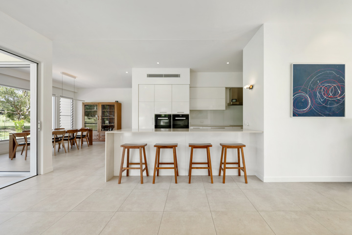 Noosa Golf Course Residence with 15m lap pool - 4