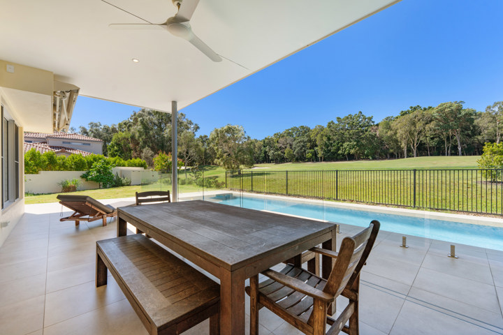 Noosa Golf Course Residence with 15m lap pool - 7