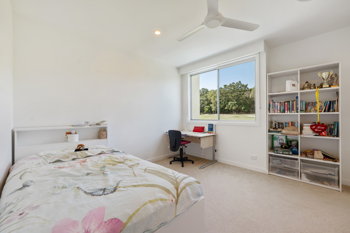 Noosa Golf Course Residence with 15m lap pool - 12