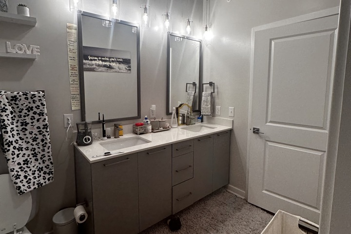 Modern Apartment Living in Cary - 4