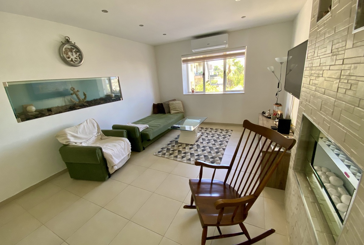 Bright flat in the central, calm heart of Malta