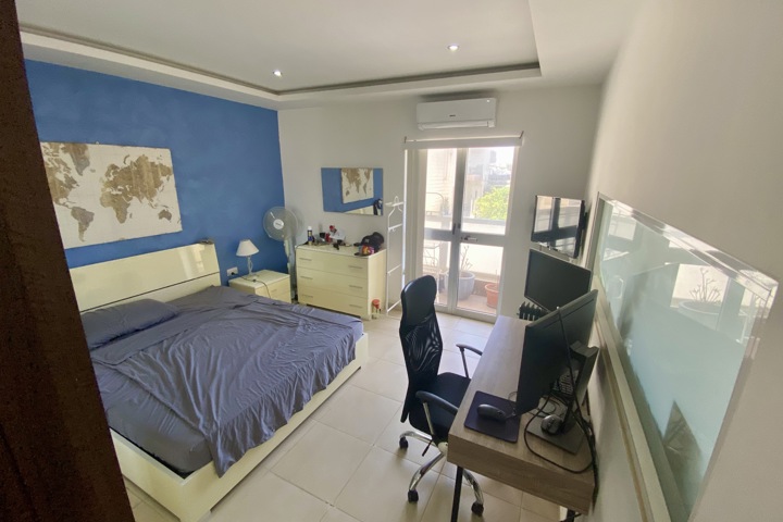 Bright flat in the central, calm heart of Malta - 12