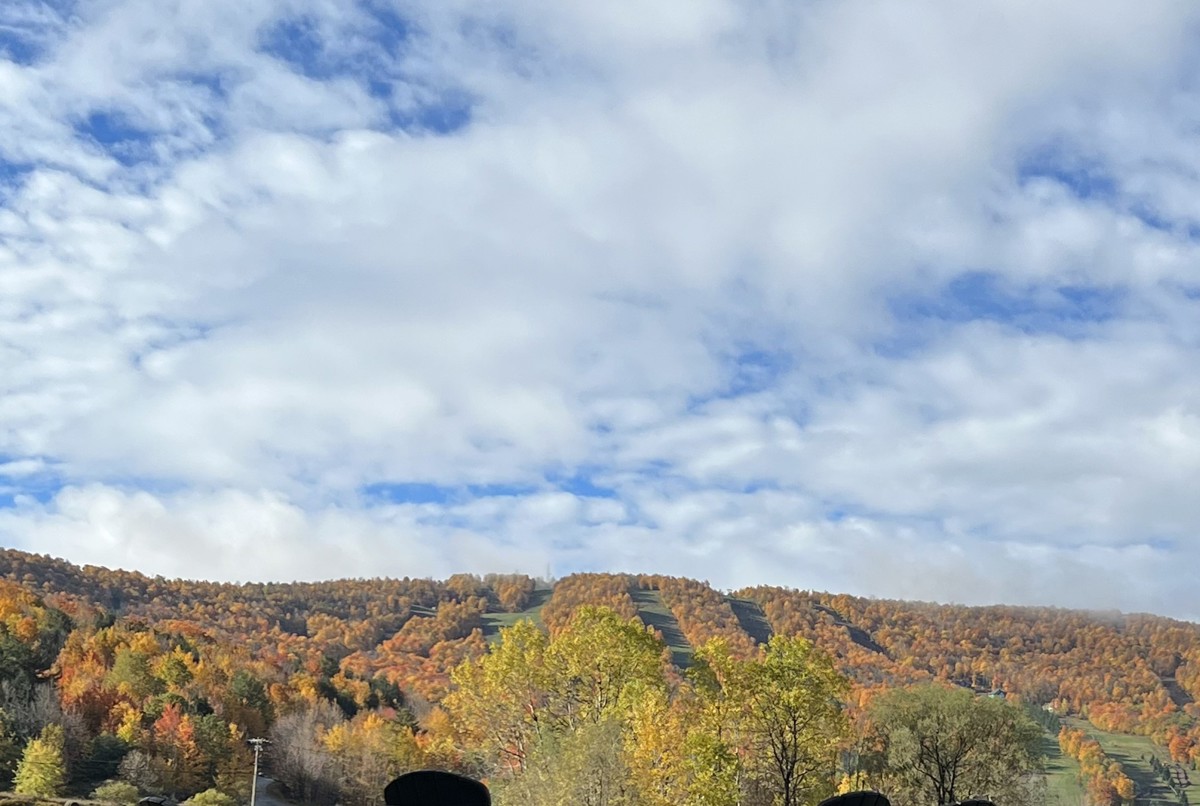 Slope View: Luxe Windham Retreat With Hot Tub
