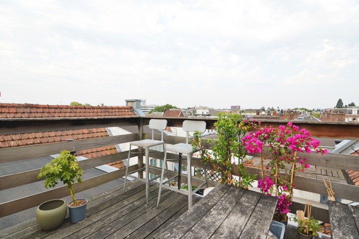 Beautiful town house top floor with roof terrace - 21