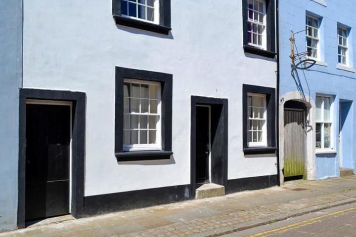 Whitehaven Apartment - 6