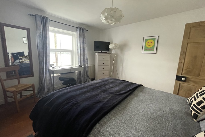 On the Cornish coast path with an awesome view. - 2