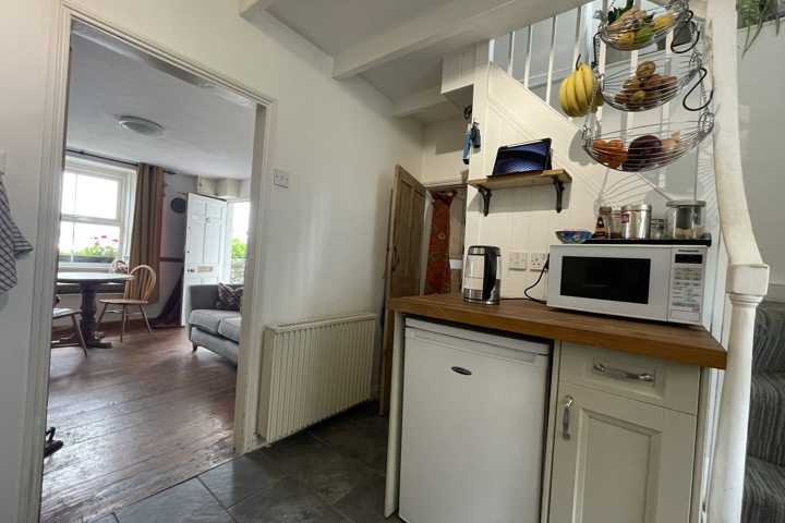 On the Cornish coast path with an awesome view. - 6