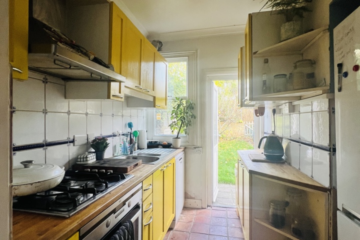 West London 2-Bed Flat, Easy Notting Hill Access - 7