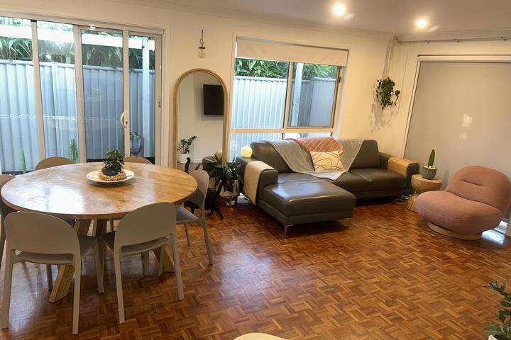 3 bedroom comfortable home close to everything - 1