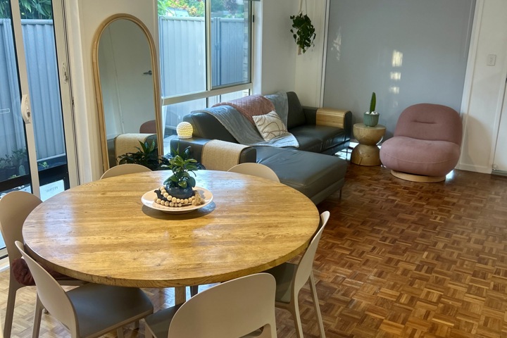 3 bedroom comfortable home close to everything - 2