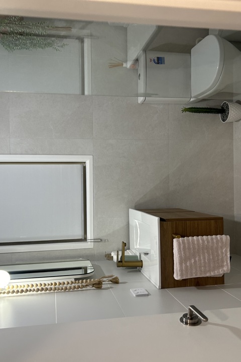 3 bedroom comfortable home close to everything - 5