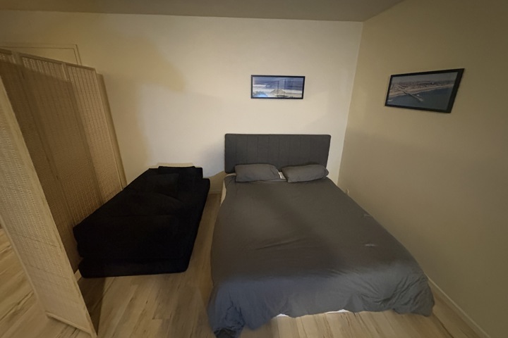 An apartment 10 blocks from the Pacific Ocean - 4